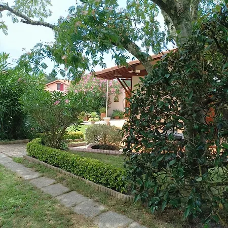 Maison Avec Jardin & Golf A Pied Дом отдыха *